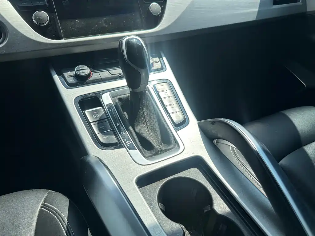 Geely Boyue — миниатюра 17