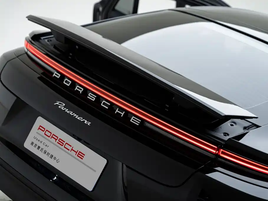 Porsche Panamera — миниатюра 7
