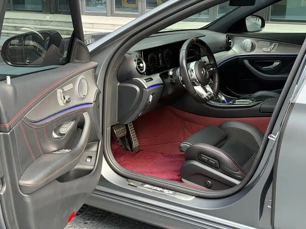 Mercedes-Benz E-Class AMG — миниатюра 6