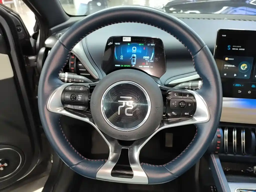 BYD Yuan Plus — миниатюра 11