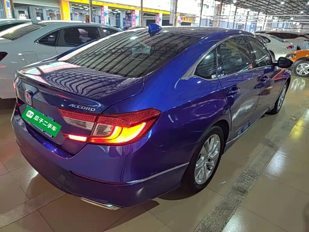 Honda Accord — миниатюра 7