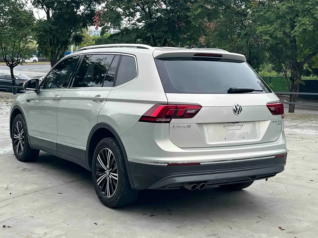 Volkswagen Tiguan L — миниатюра 4