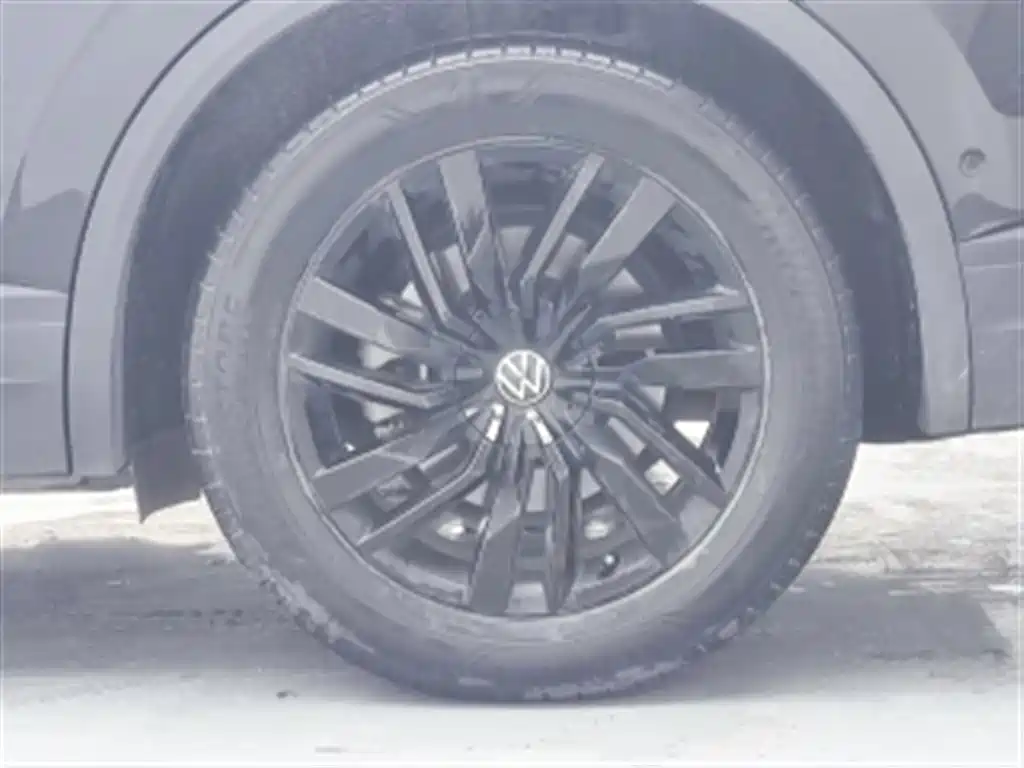 Volkswagen Touareg — миниатюра 11
