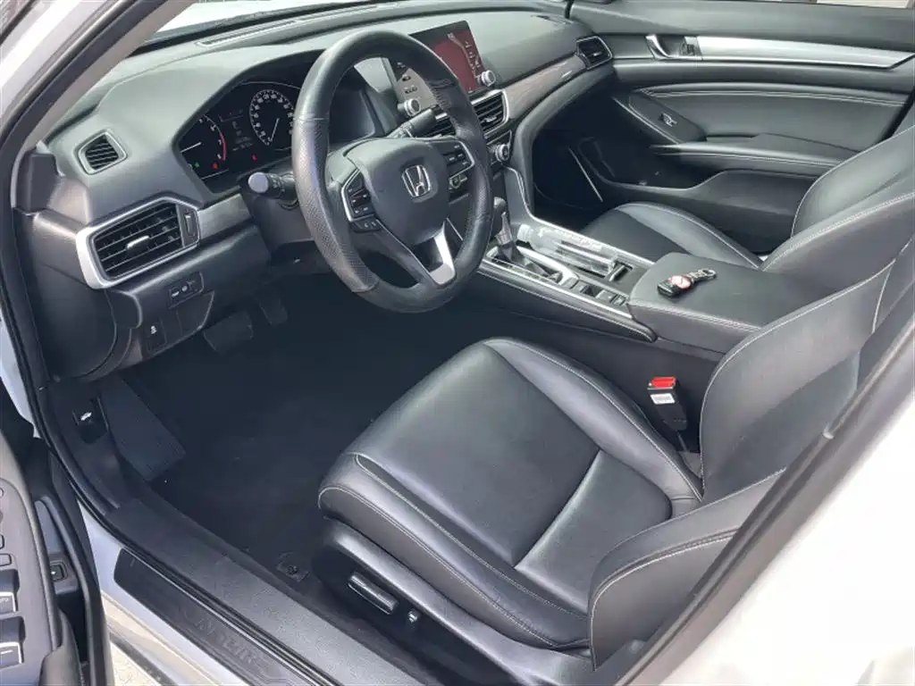 Honda Inspire — миниатюра 9