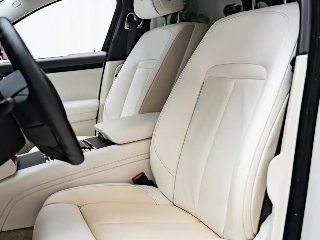 Rolls-Royce Ghost — миниатюра 10