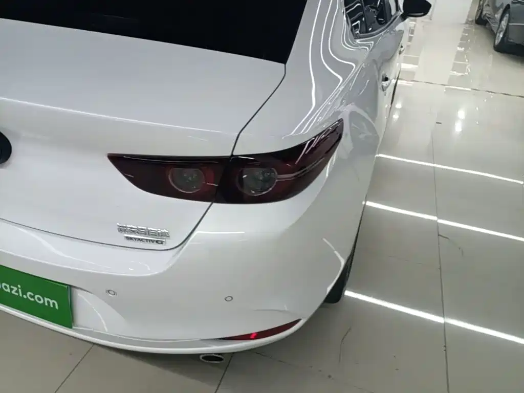 Mazda 3 Axela — миниатюра 8