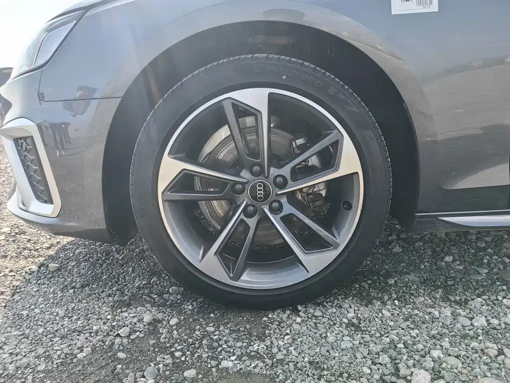 Audi A4L — миниатюра 7
