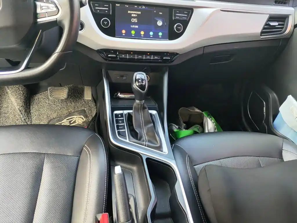 Geely Vision X3 — миниатюра 14