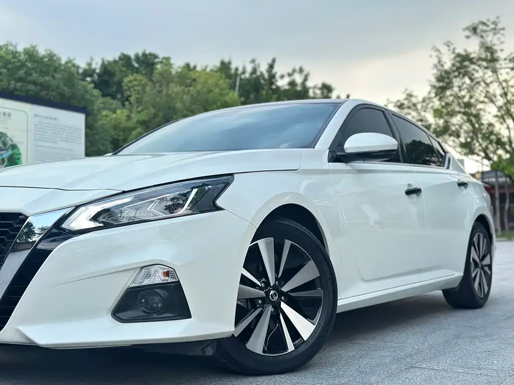 Nissan Teana — миниатюра 6