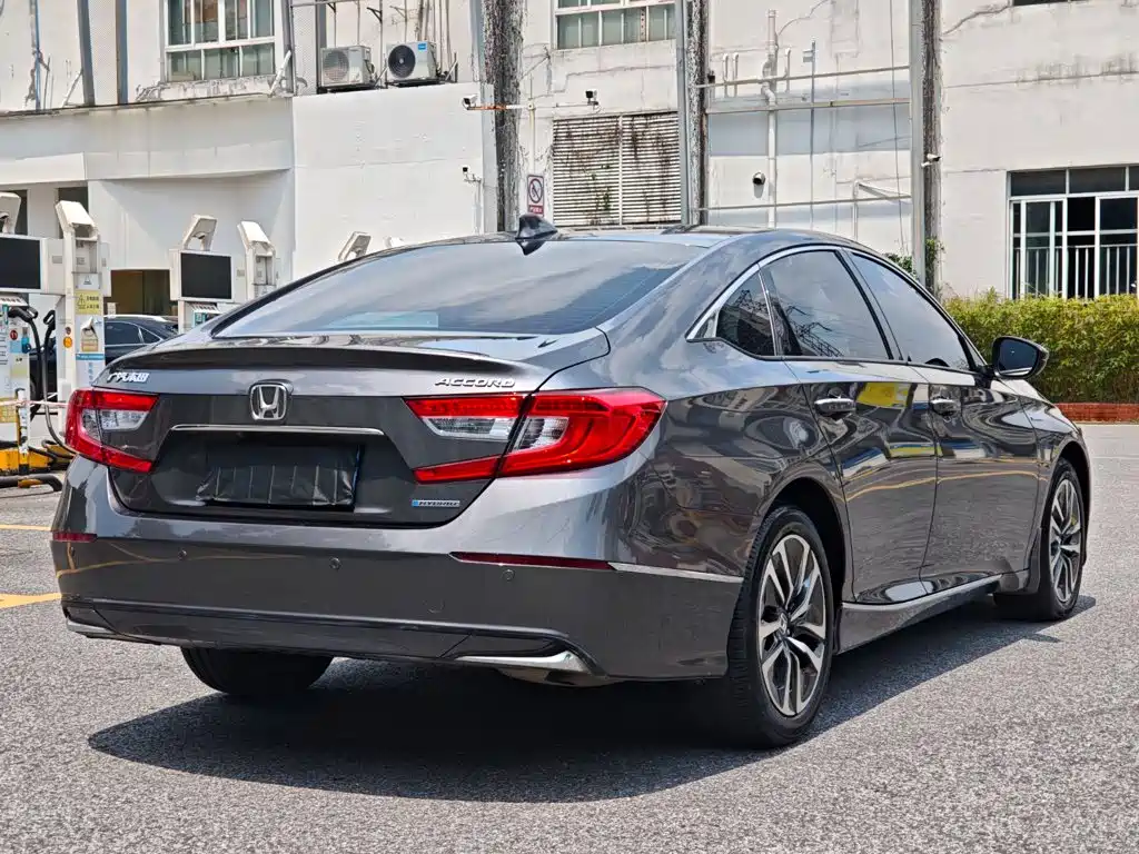 Honda Accord — миниатюра 5