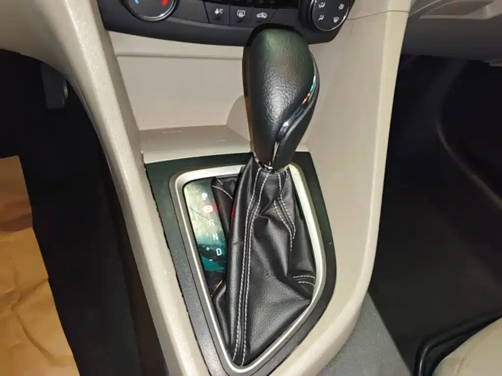 Buick Excelle — миниатюра 14