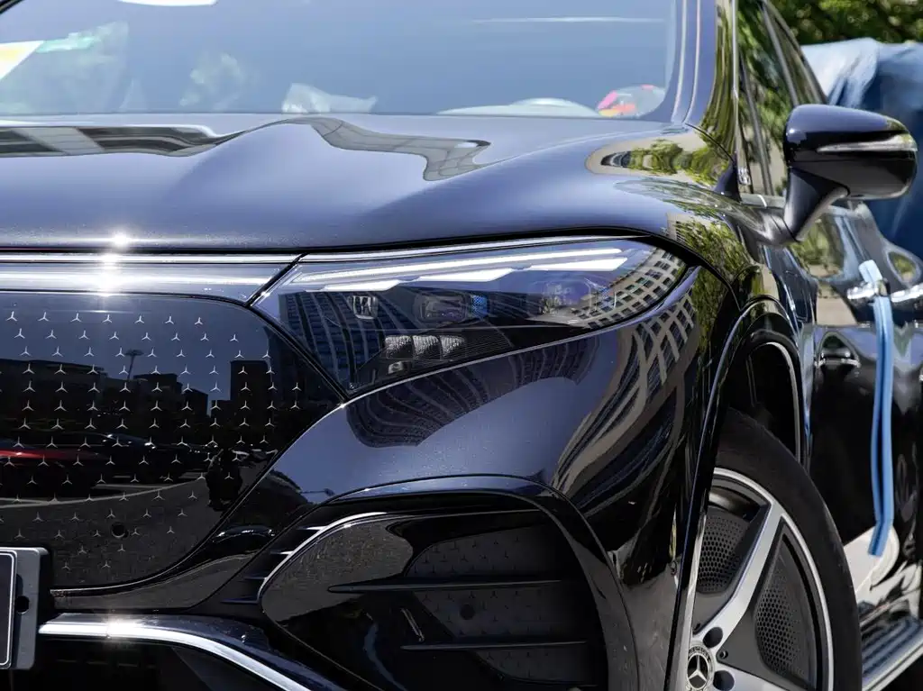 Mercedes-Benz EQS SUV — миниатюра 6
