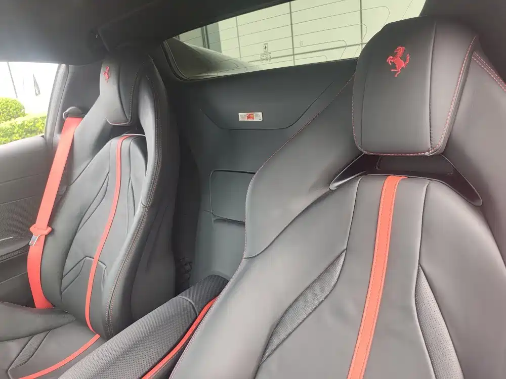 Ferrari 812 — миниатюра 4