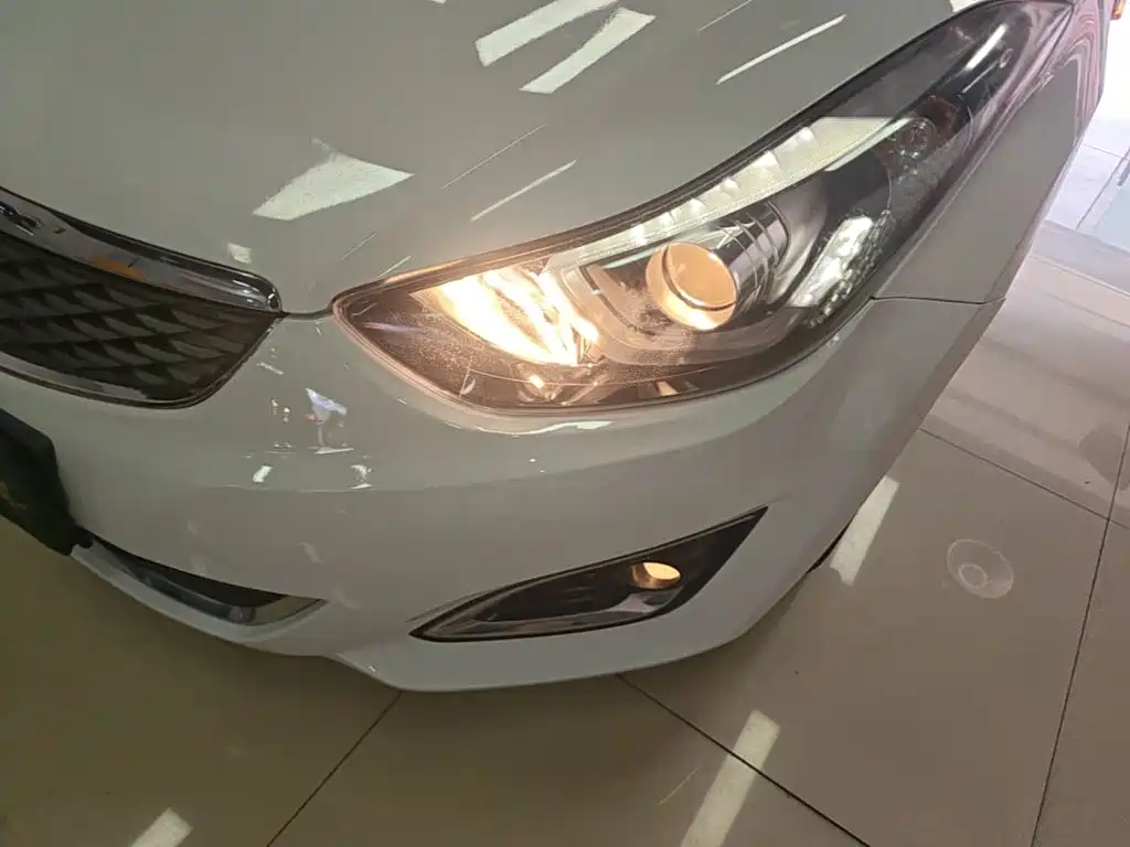 Hyundai Elantra Langdong — миниатюра 24