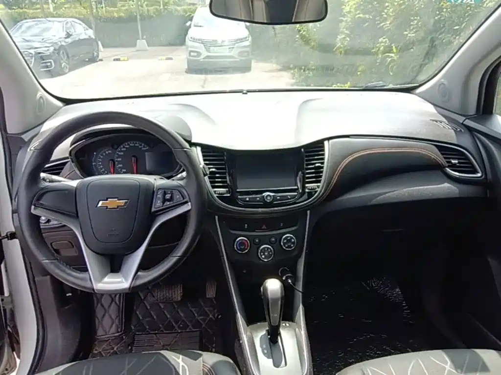 Chevrolet Trax — миниатюра 14