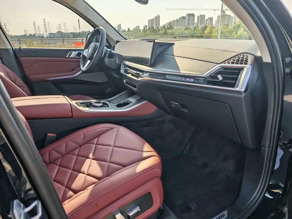BMW X5 — миниатюра 11