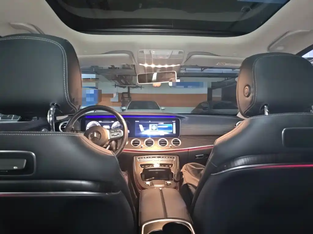 Mercedes-Benz E-Class — миниатюра 23