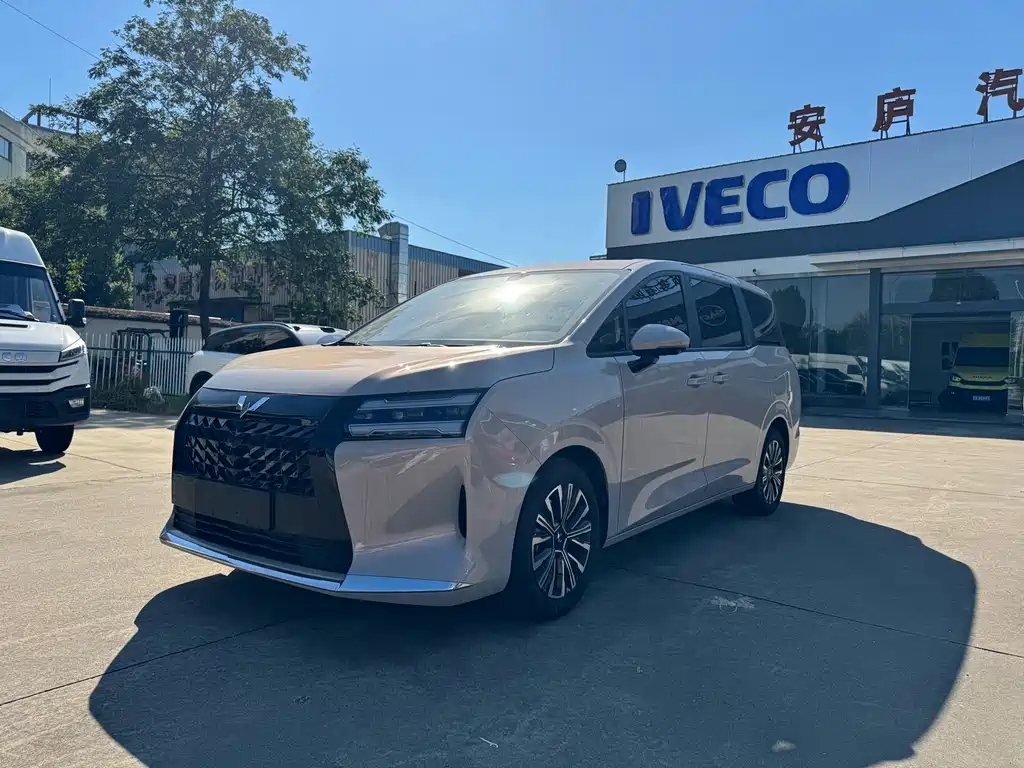 Wuling Xingguang 730 New Energy — миниатюра 6