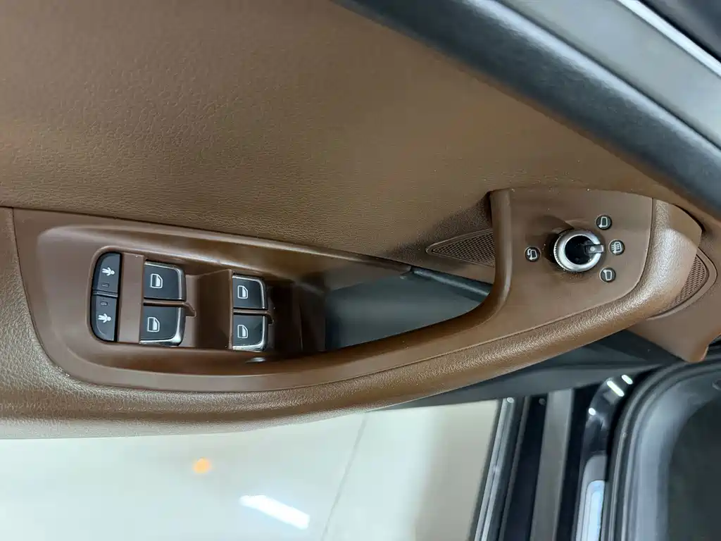 Audi A6L — миниатюра 16