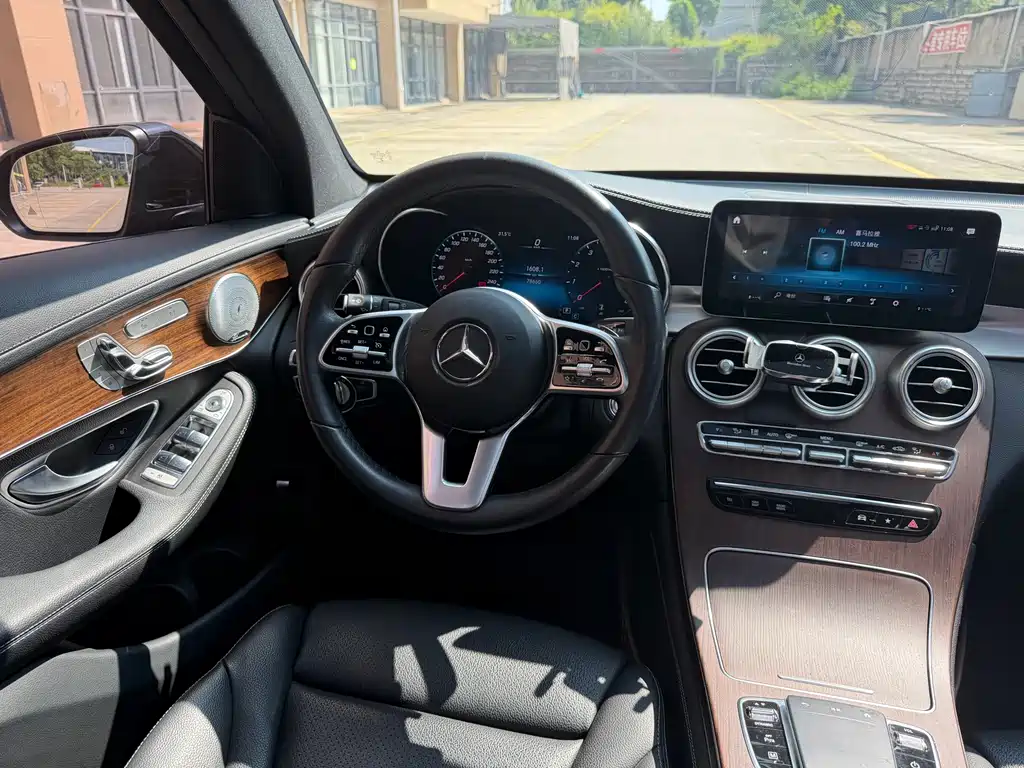 Mercedes-Benz GLC — миниатюра 5