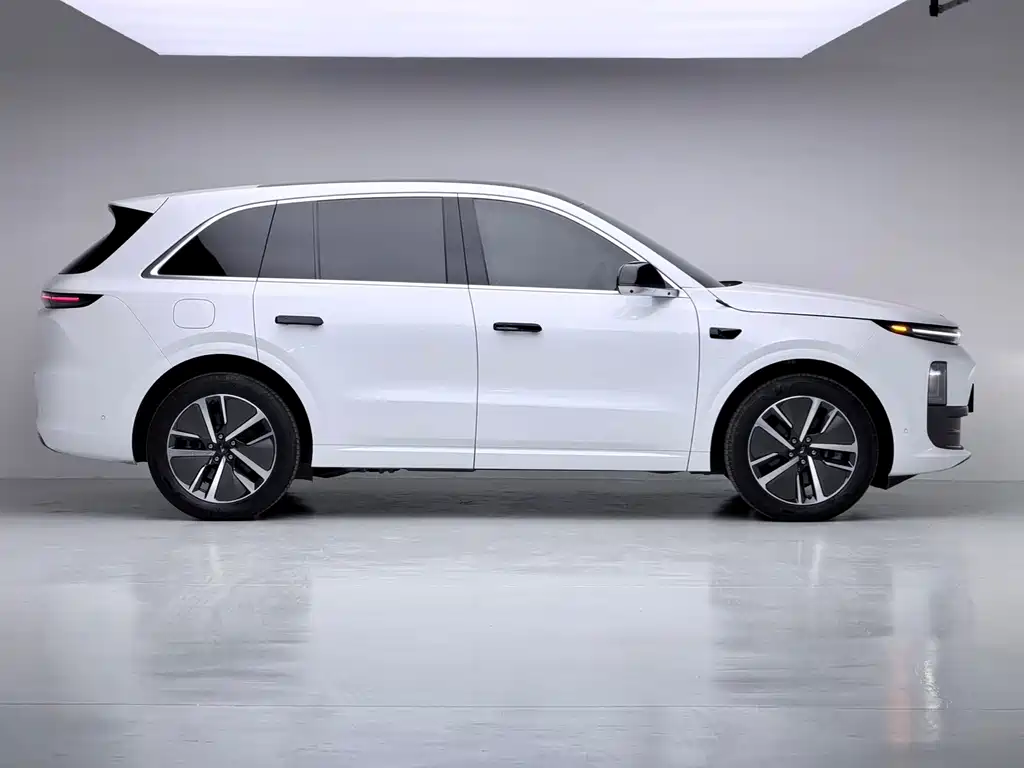Li Auto IDEAL L6