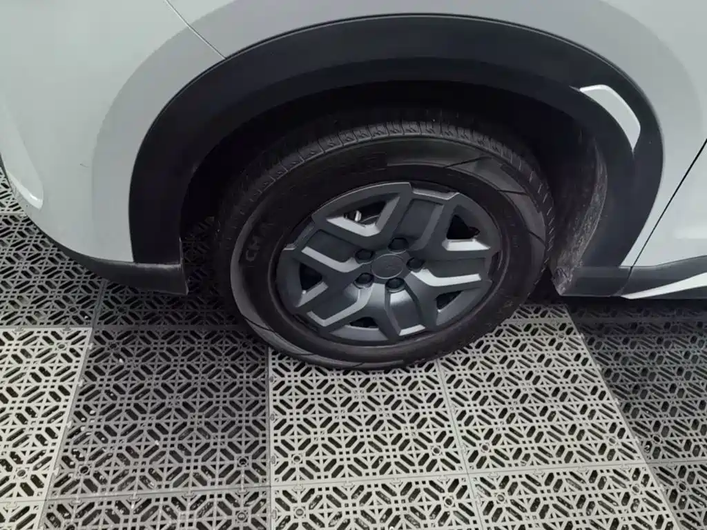 BYD Yuan UP — миниатюра 23