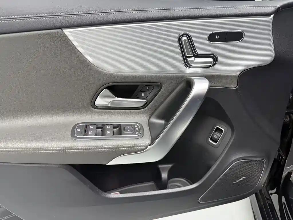 Mercedes-Benz A-Class AMG — миниатюра 4