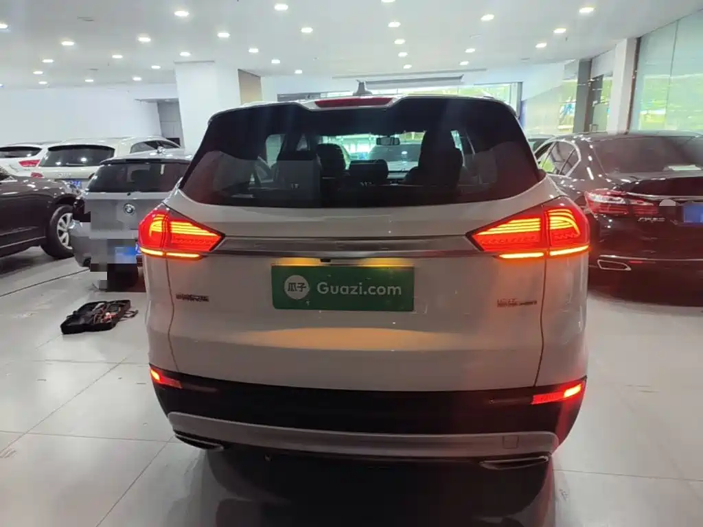 Geely Boyue — миниатюра 6