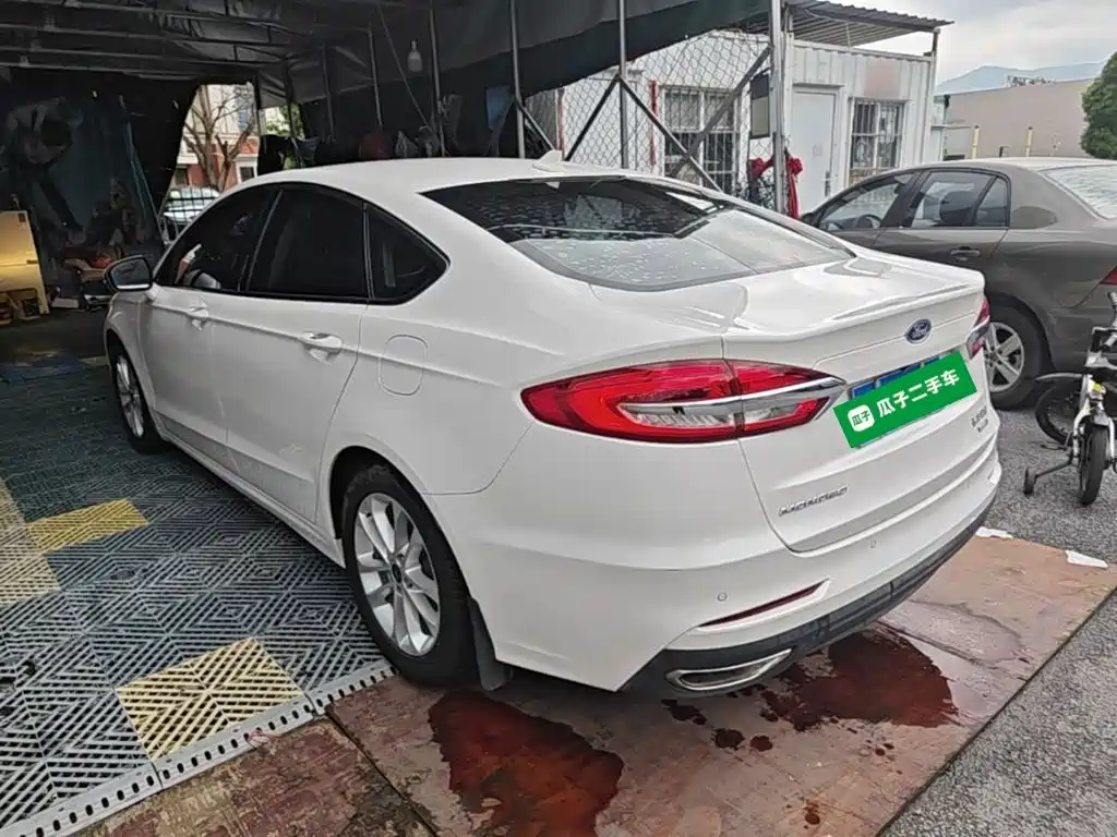 Ford Mondeo — миниатюра 5