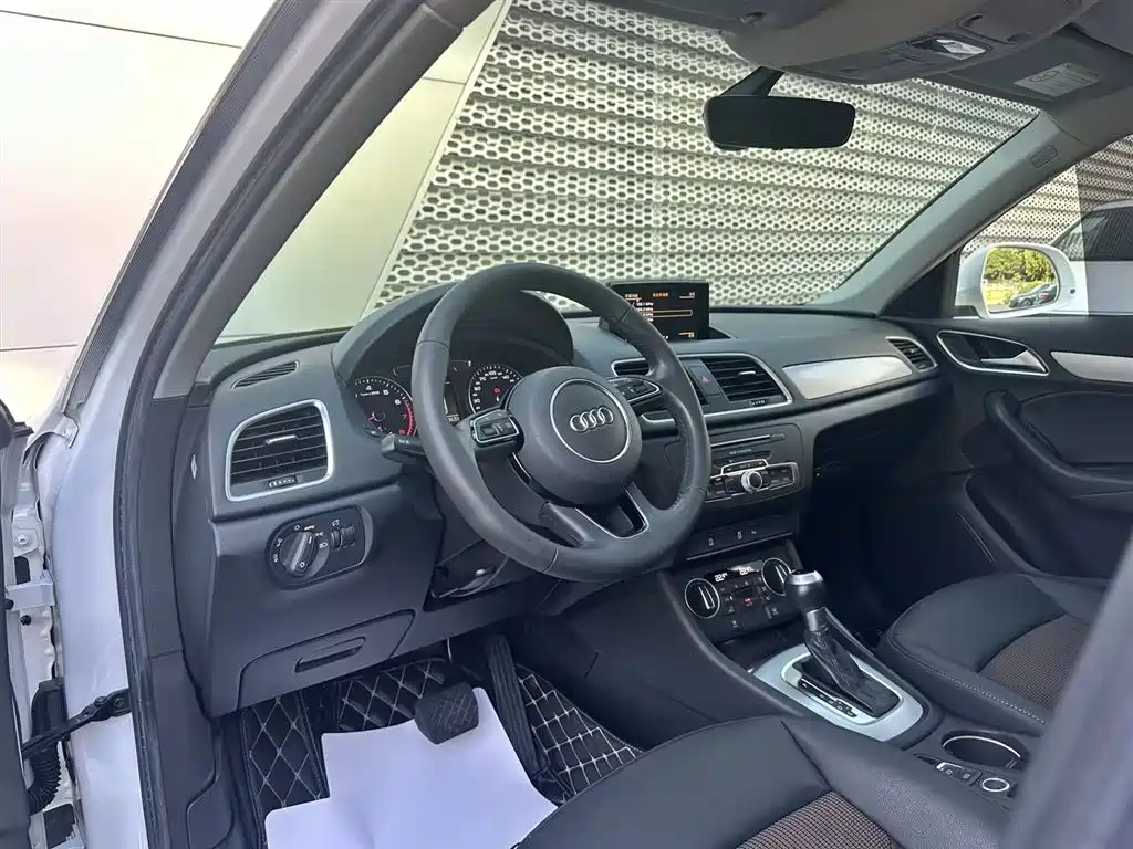Audi Q3 — миниатюра 9