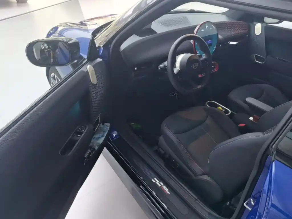 MINI MINI COOPER EV — миниатюра 16