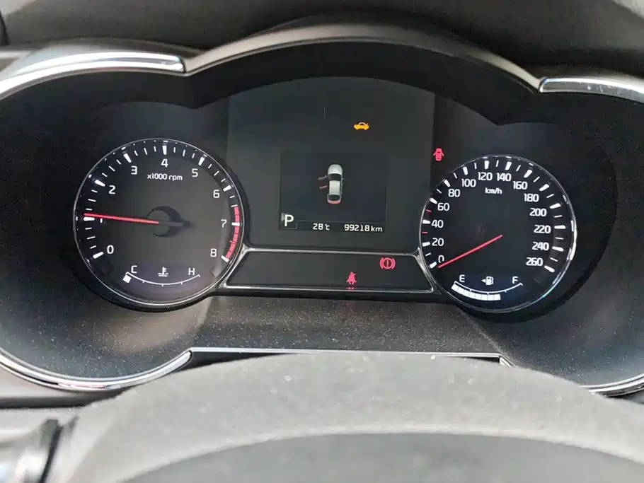 Kia K5 — миниатюра 14