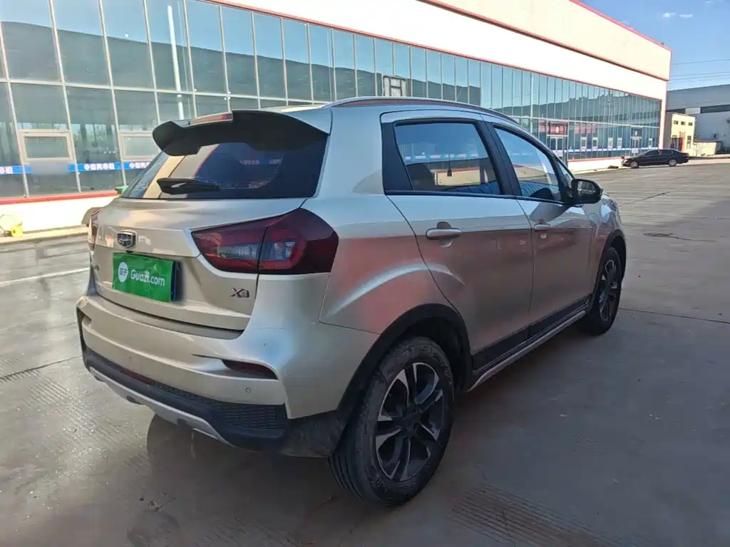 Geely Vision X3 — миниатюра 7