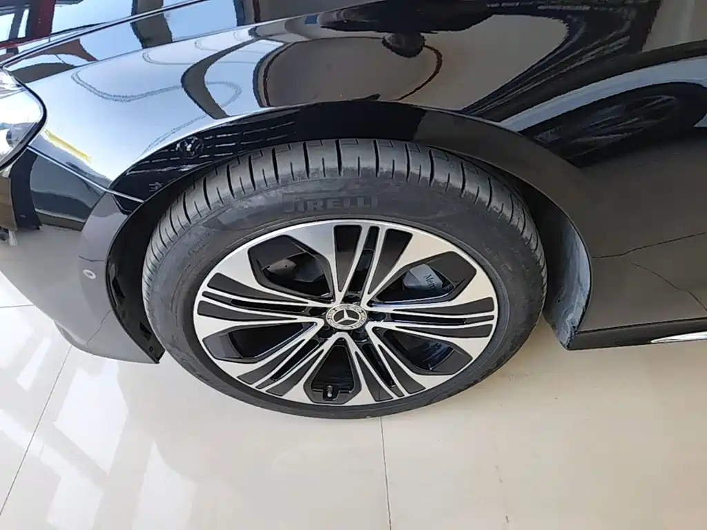 Mercedes-Benz E-Class New Energy — миниатюра 23