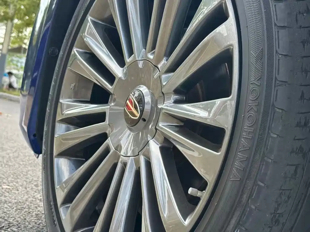 Hongqi Hongqi H5 — миниатюра 3
