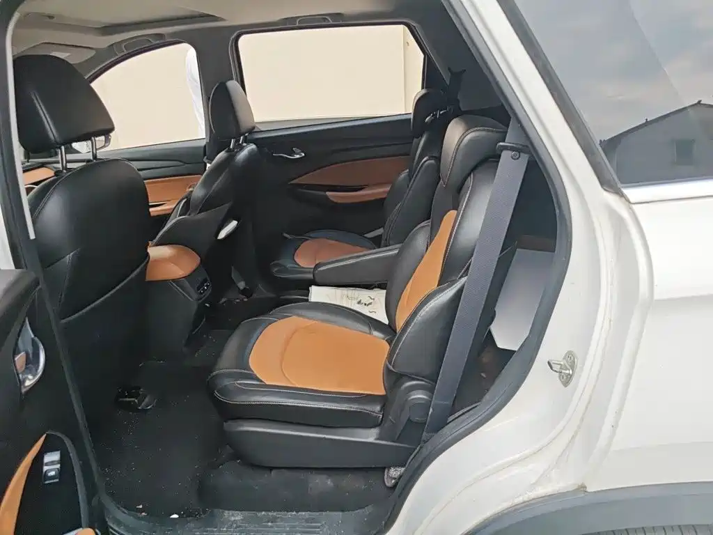 Wuling Hongguang S3 — миниатюра 15