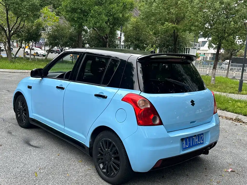 Suzuki Swift — миниатюра 6