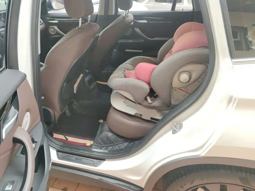 BMW X1 — миниатюра 15