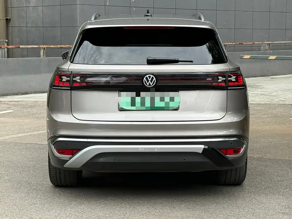 Volkswagen ID.6 Crozz — миниатюра 11
