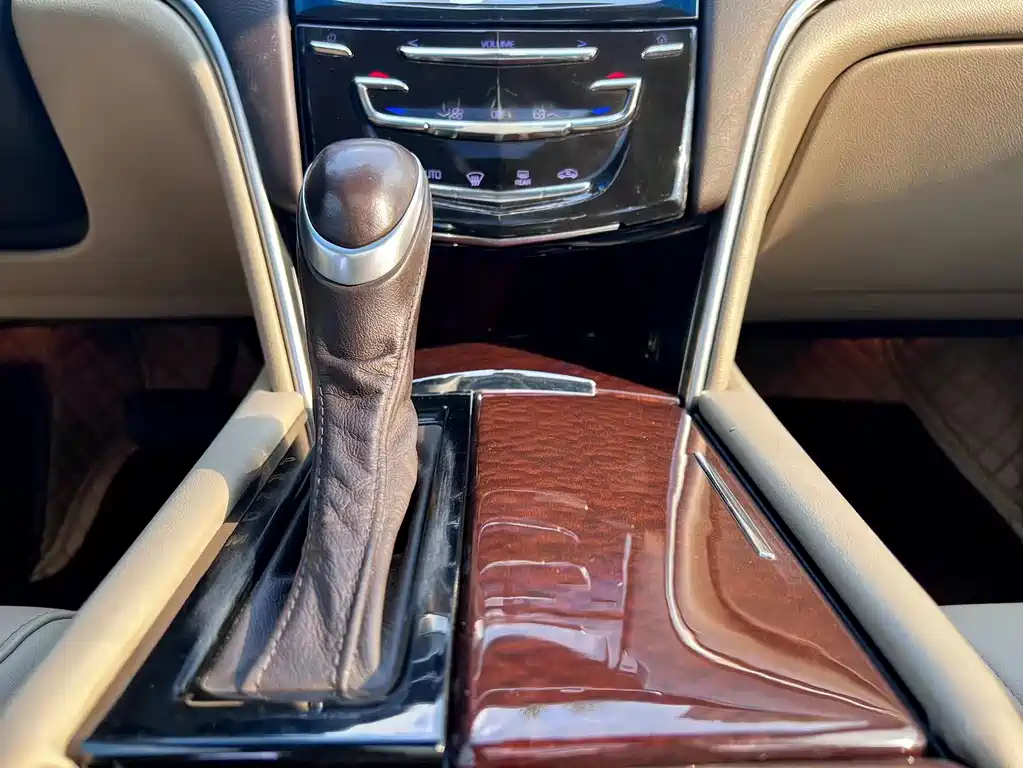 Cadillac XTS — миниатюра 14