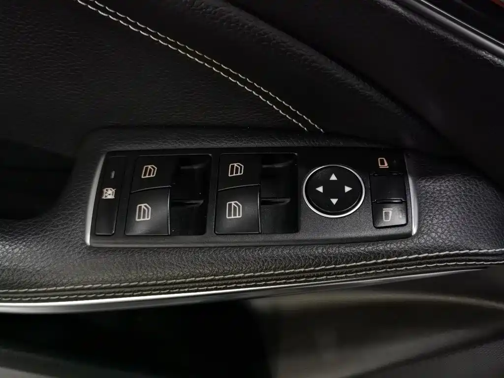 Mercedes-Benz GLA — миниатюра 9
