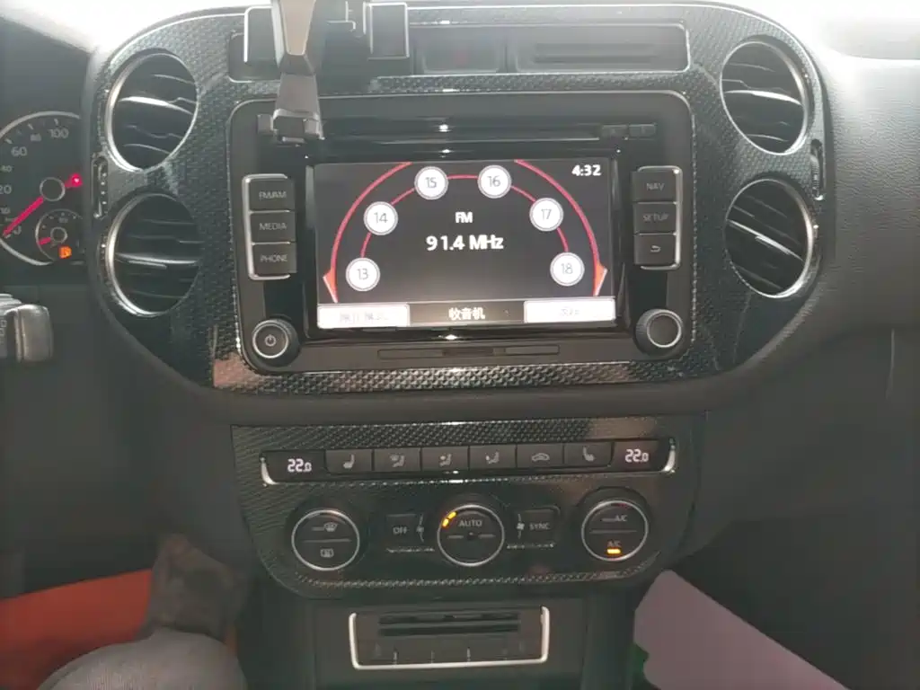 Volkswagen Tiguan — миниатюра 13
