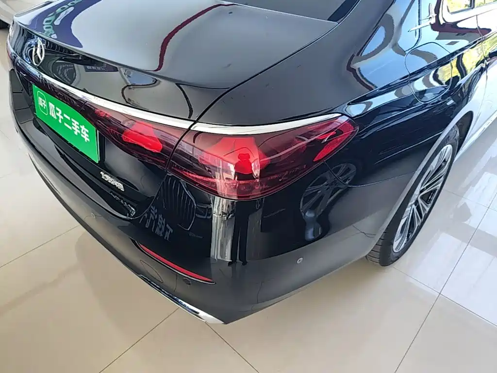 Mercedes-Benz E-Class New Energy — миниатюра 8