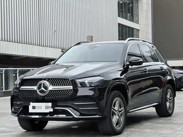 Mercedes-Benz GLE — фото 1