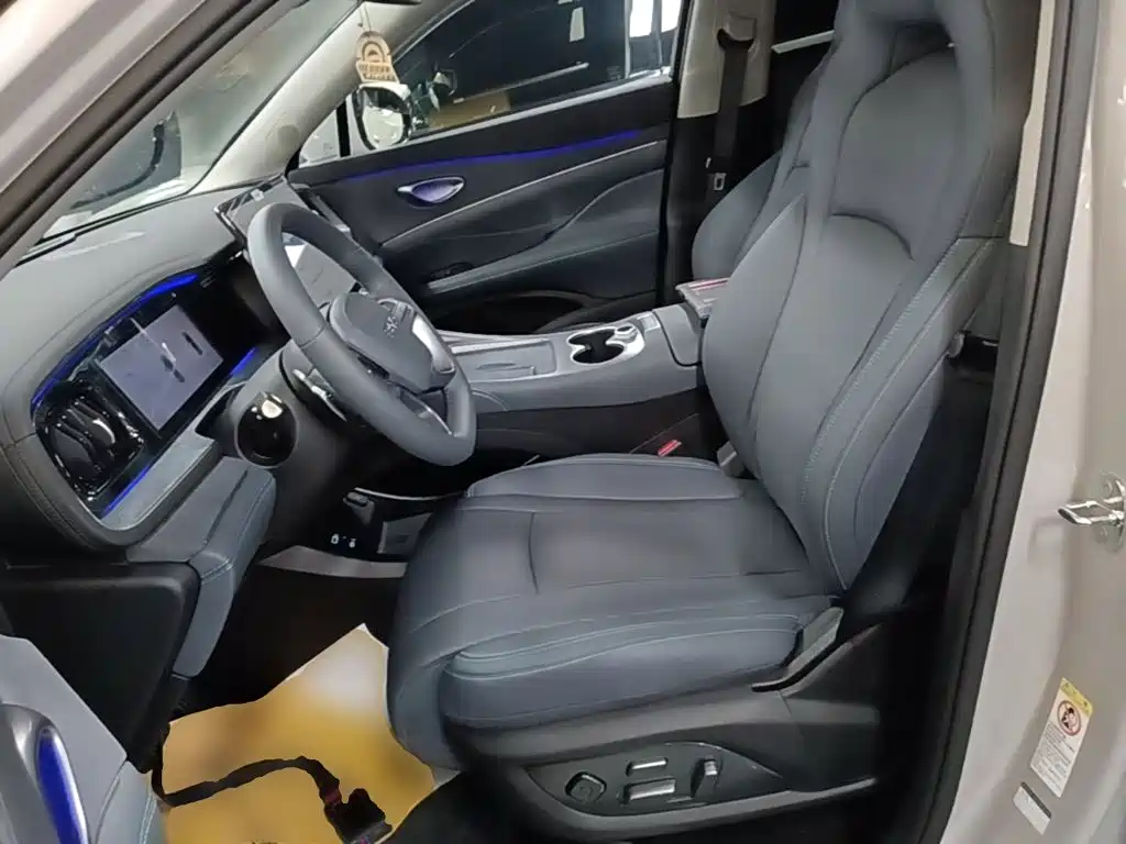 BYD Морской лев 07 DM-i — миниатюра 15