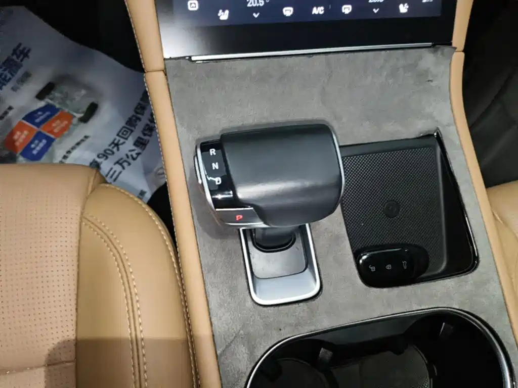 Li Auto Li ONE — миниатюра 14