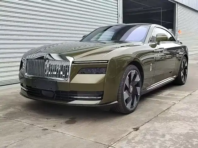 ROLLS-ROYCE CHTHONIC 2024