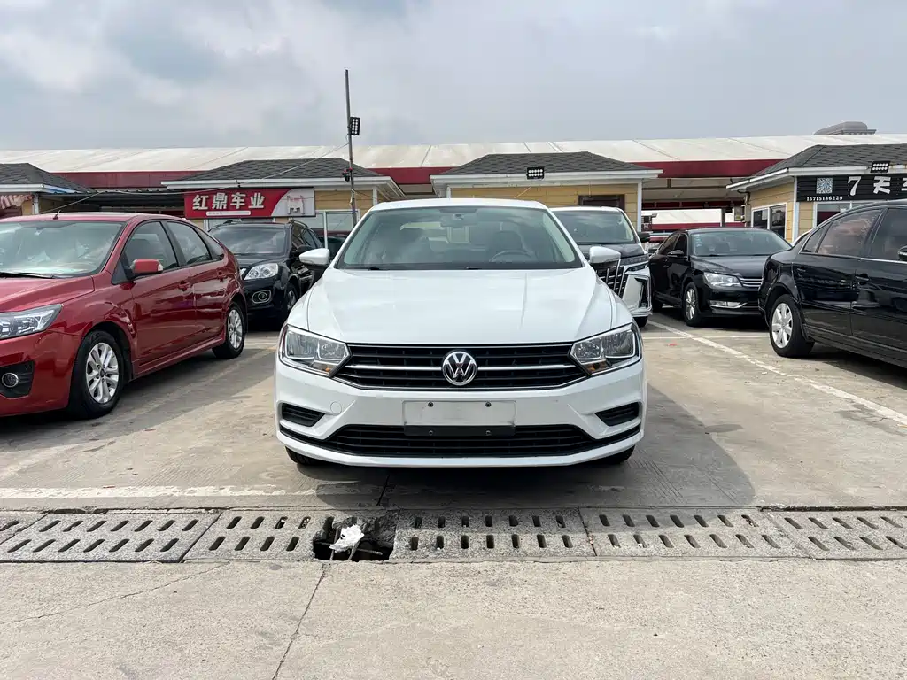 Купить Volkswagen Bora