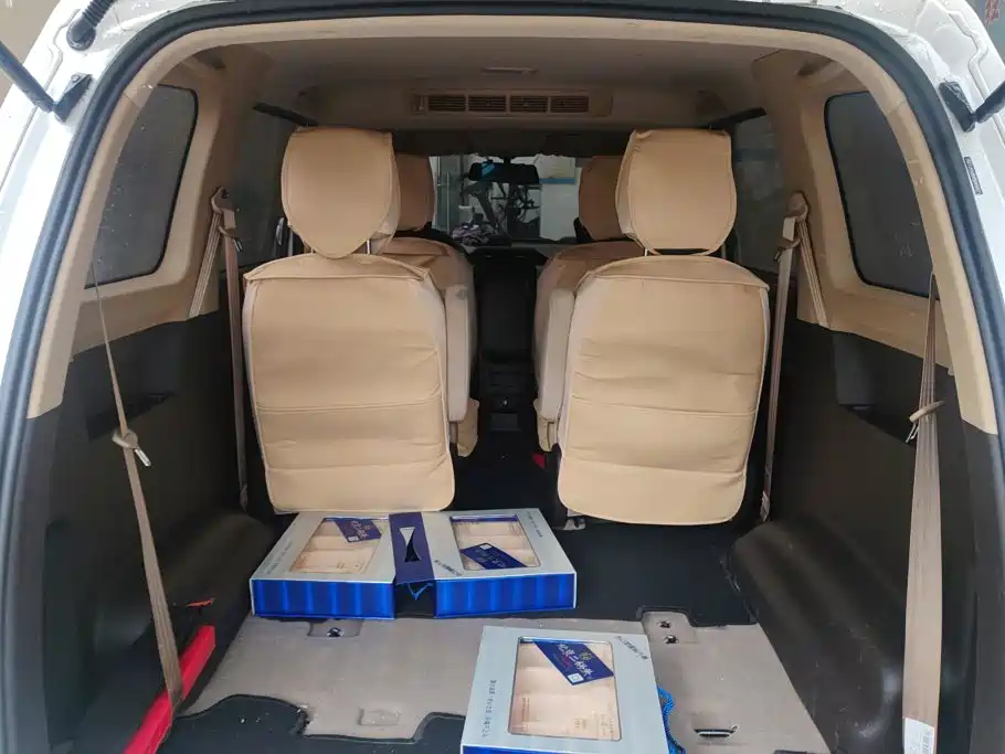 Wuling Hongguang — миниатюра 4