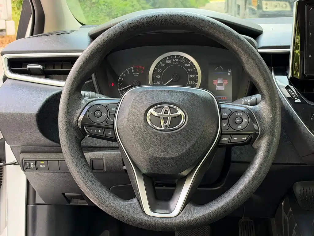 Toyota Corolla — миниатюра 8